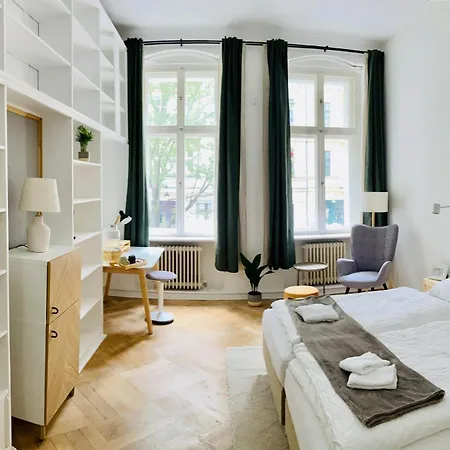 Serviced Room Im Herzen Berlin'S Exterior photo